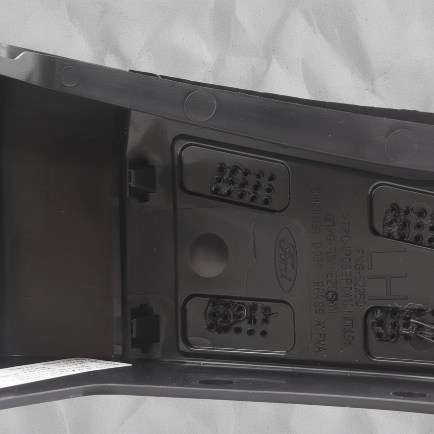 Ford Edge Front Lower Fender Molding Middle Detail 2