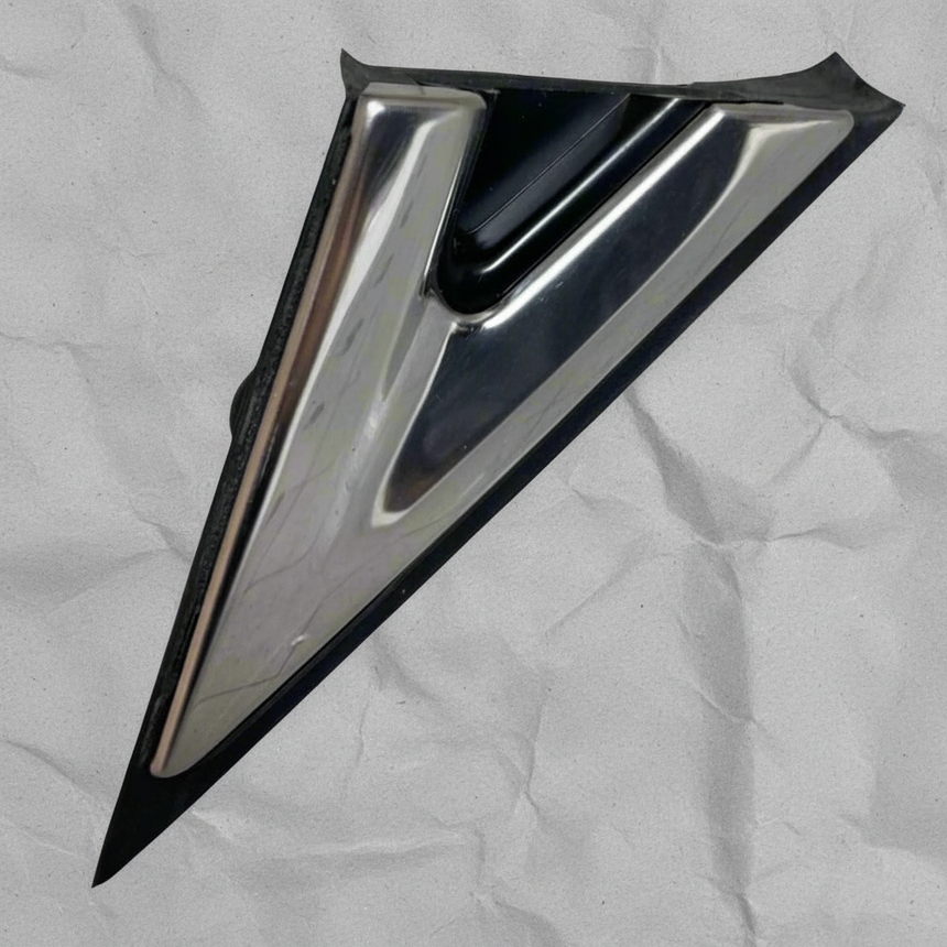 2019-2023 Lincoln Nautilus OEM Passenger Side Front Fender Corner Chrome Molding - Middle Macro