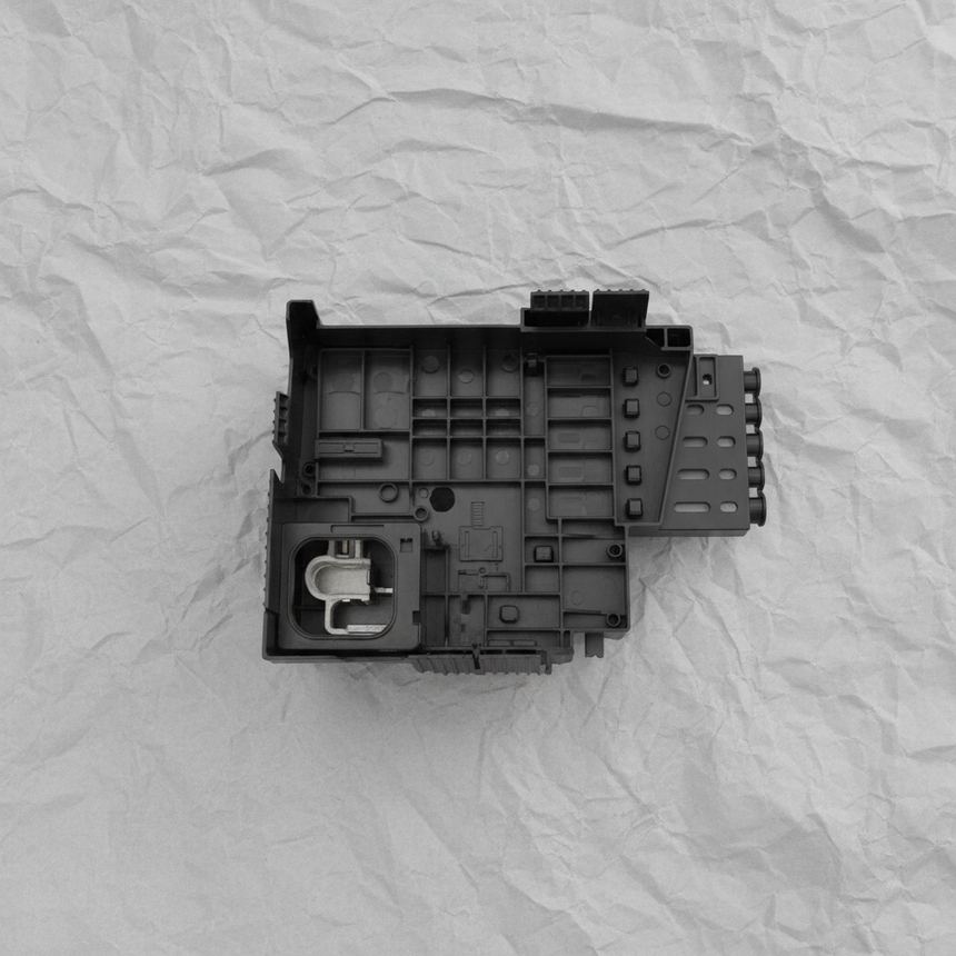 2020-2026 Chevrolet Trailblazer Buick Encore GX Battery Fuse Block OEM - Full View 2