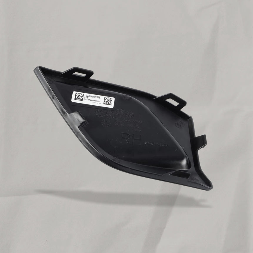 2022-2023 Chevrolet Bolt EV Passenger Side Front Fog Lamp Opening Cover OEM