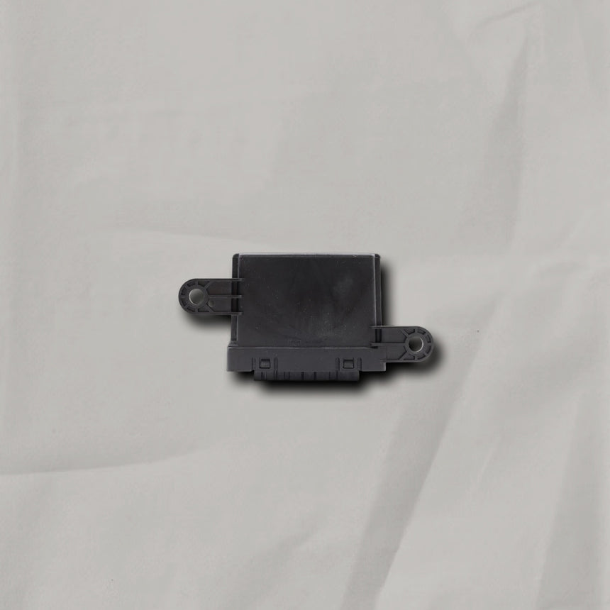 2019-2023 Chevrolet Silverado GMC Sierra Rear Parking Assist Module OEM