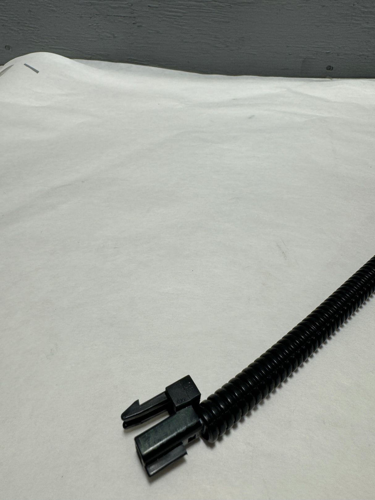 19121541 Silverado Sierra Tahoe Yukon Passenger Side Seat Belt Buckle OEM