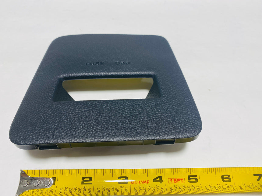 2014-2016 Kia Soul Interior Instrument Panel Dash Fuse Box Cover