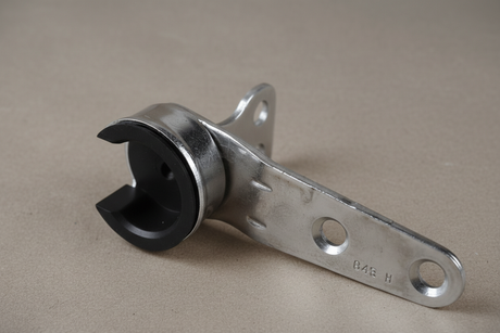 07-24 Tundra OEM Genuine Passenger Side Tailgate Hinge 5.5' Bed