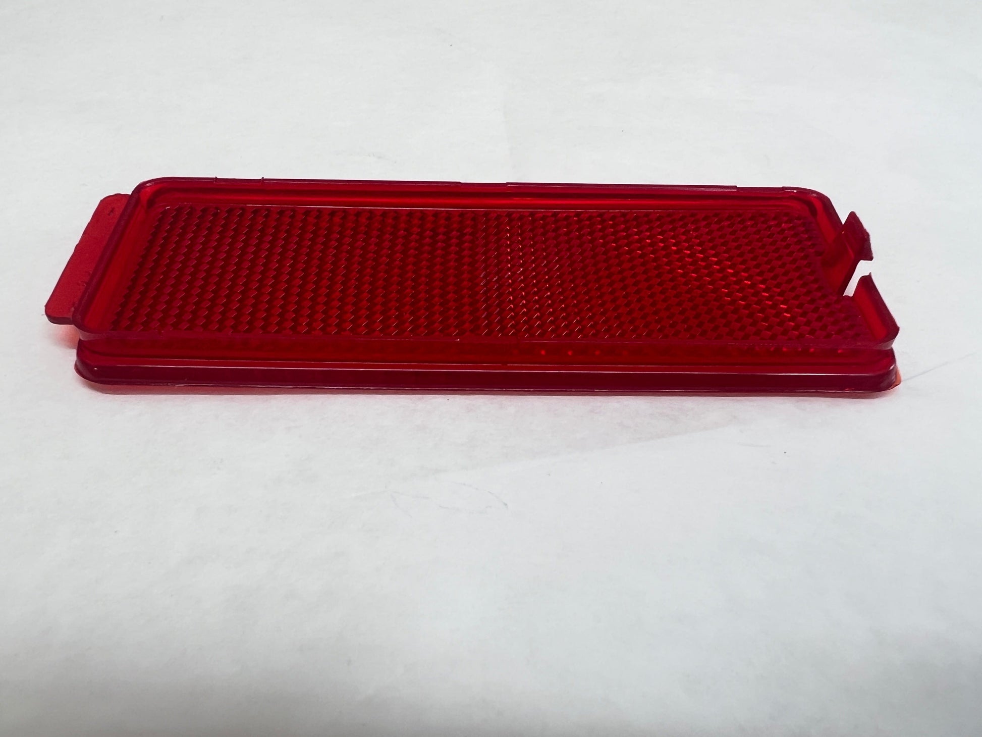 CL-0723-F81Z-2523820-AA-D22 1999-2007 Ford -F250 -F350 Front or Rear Door Red Reflector F81Z-2523820-AA