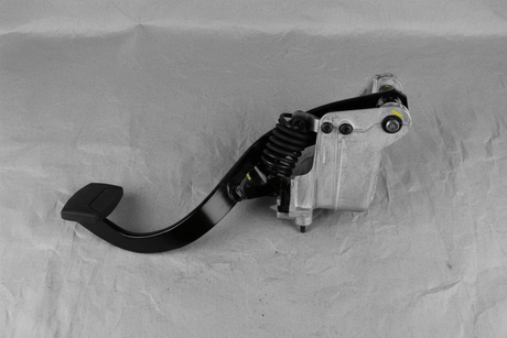 2000-2003 Ford Super Duty Clutch Pedal & Bracket Genuine OEM