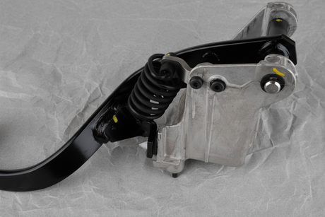 2000-2003 Ford Super Duty Clutch Pedal & Bracket Genuine OEM