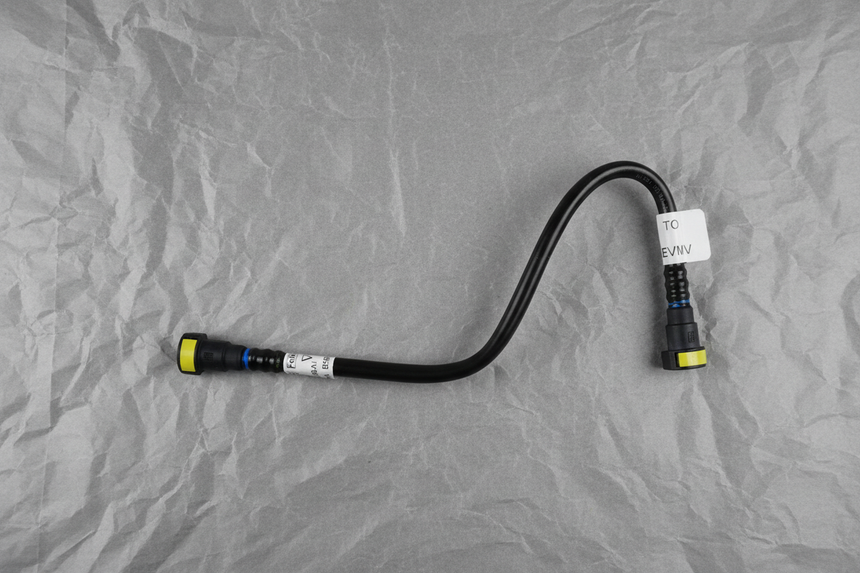 2003-2011 Lincoln Town Car Fuel Vapour Separator Tube Genuine OEM