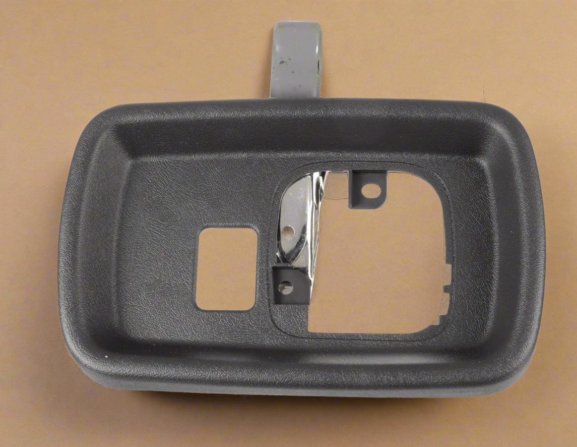 22895345 2003-2025 Express Savana Interior Passenger Side Hinged Cargo Door Handle Bezel