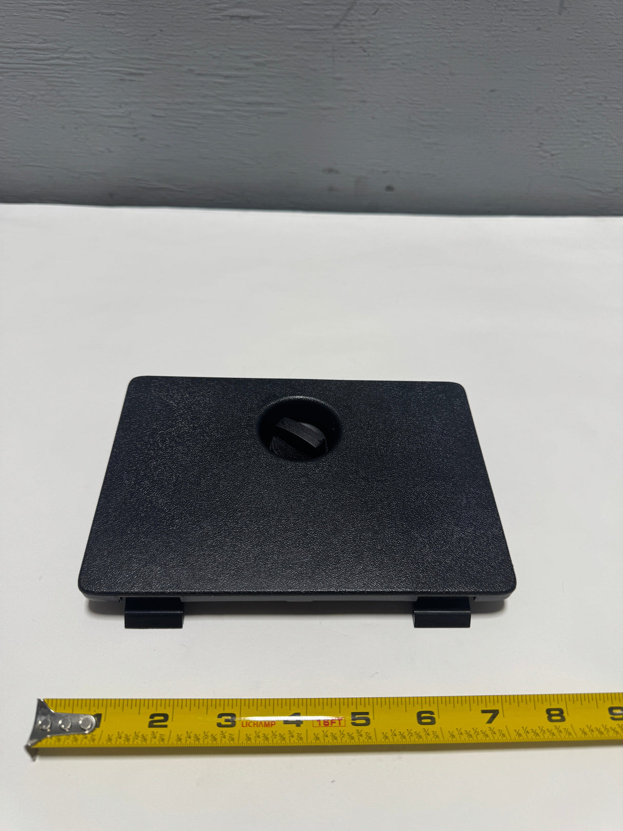 64073-04011 2005-2023 Tacoma 5 Foot Bed W/Power Outlet Passenger Side Storage Box Lid OEM