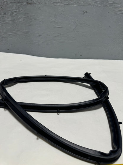 CL-0924-67863-53010-G19 2006-2014 Lexus IS 250 350 Passenger Side Front Door Lower Weatherstrip OEM