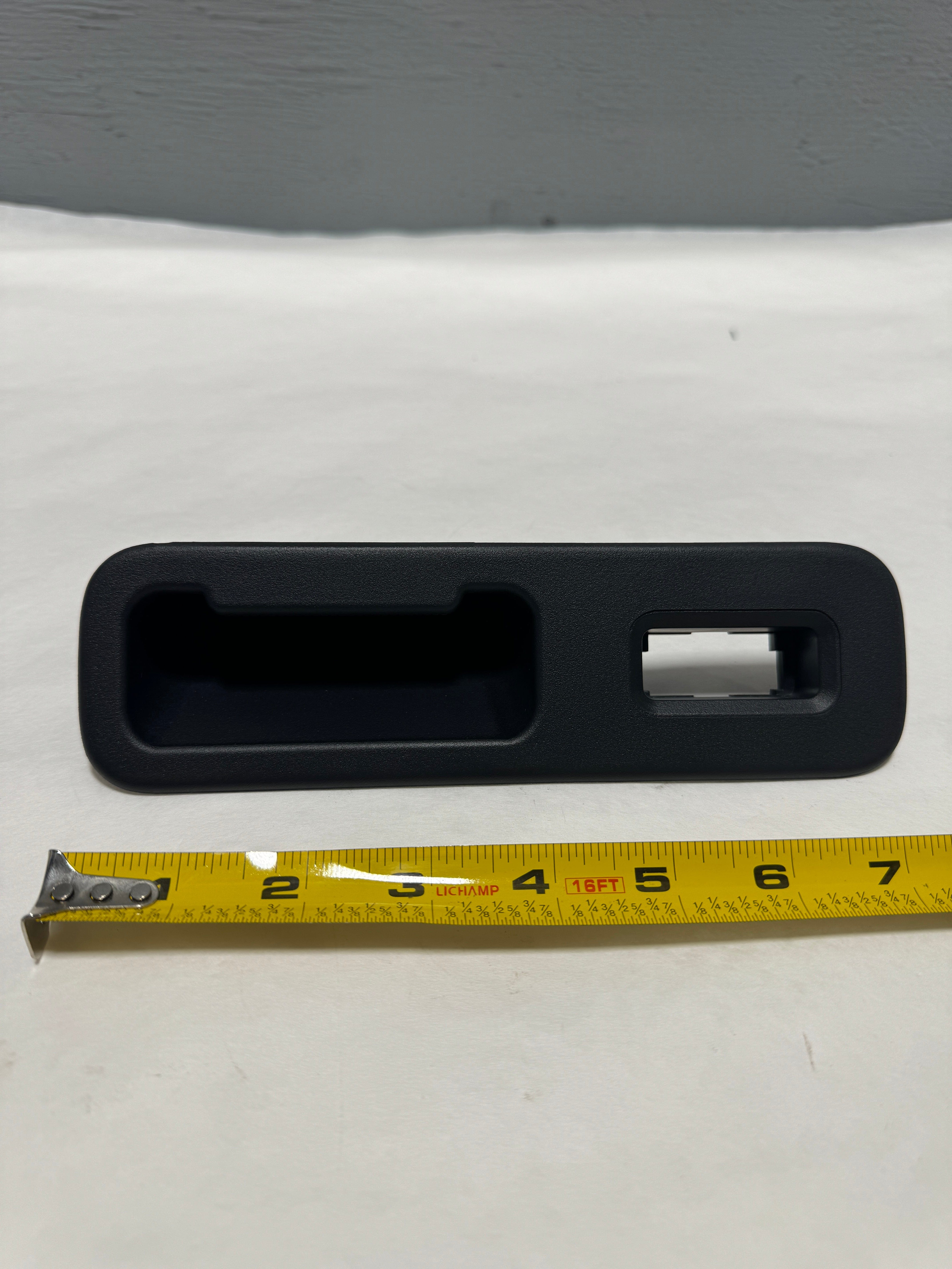 2007-2015 Mazda CX-9 Tail Gate Pull Pocket Genuine OEM – Conquest