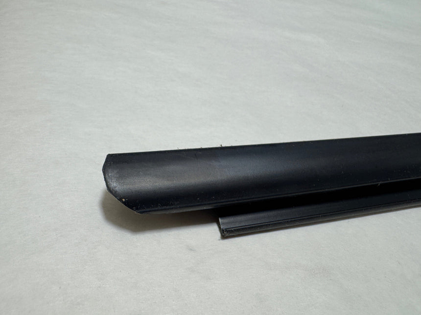 2007-2017 Jeep Patriot Driver Side Back Door Belt WeatherStrip Seal Genuine OEM