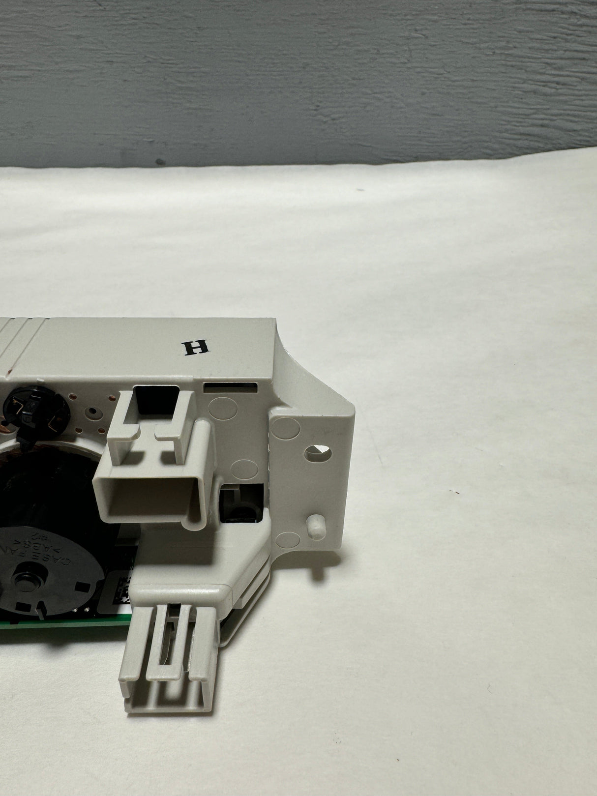 84793088 2008-2021 Express Savana Heater and Air Conditioning Control OEM