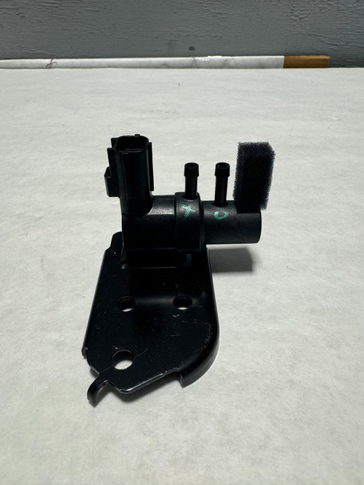 12602160 2009-2015 Cadillac CTS-V 6.2  Intercooler Bypass Regulator Solenoid Valve OEM