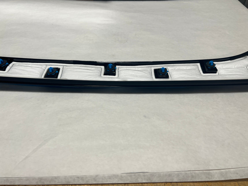 2009-2019 Ford Flex Passenger Side Windshield Pillar Reveal Molding Genuine OEM New