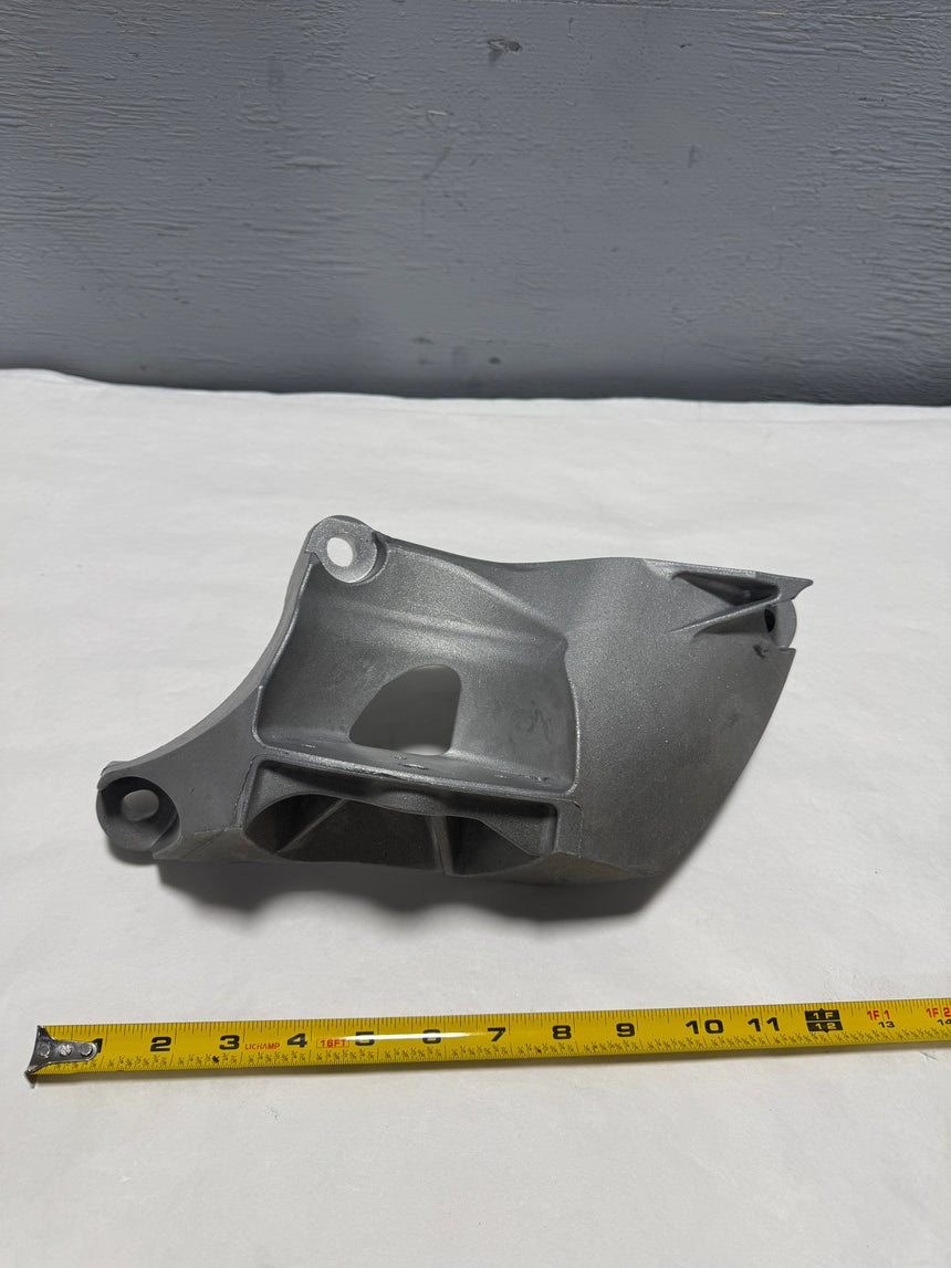 2009-2017 Traverse Enclave Acadia Transmission Mount Bracket OEM
