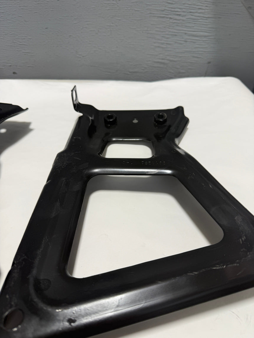 2009-2018 Ram 1500 2500 3500 Rear Step Bumper Bracket Kit 68049744AA OEM