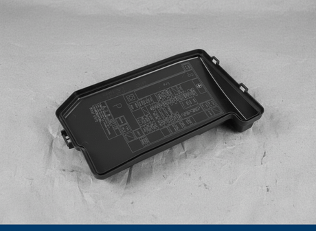 82662-47090 2010-2011 Toyota Prius Fuse Box Relay Block Upper Cover OEM