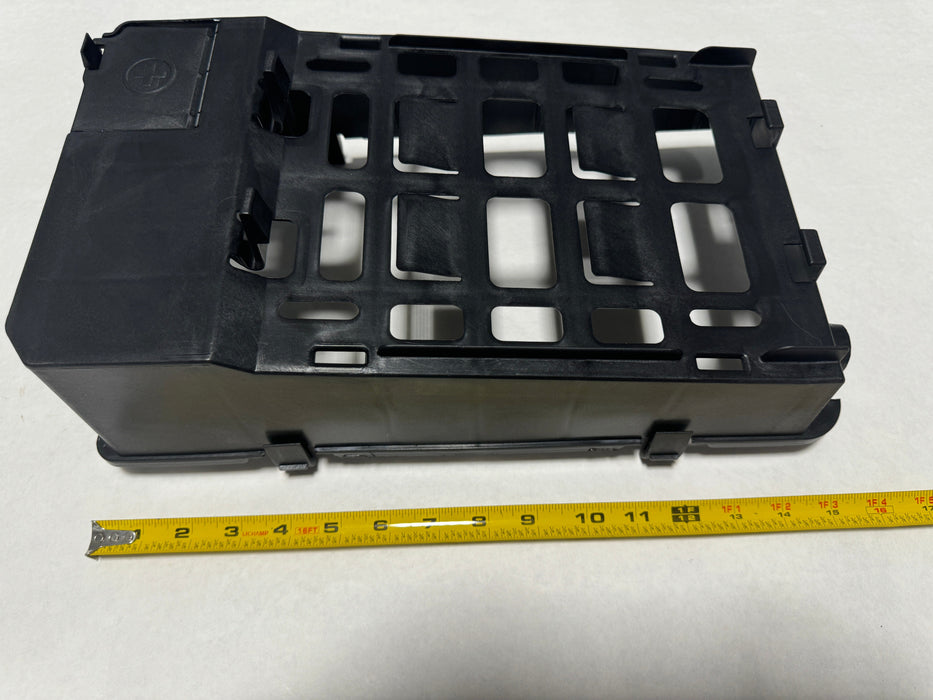 23143478 2010-2016 Cadillac SRX 3.6L Battery Cover OEM