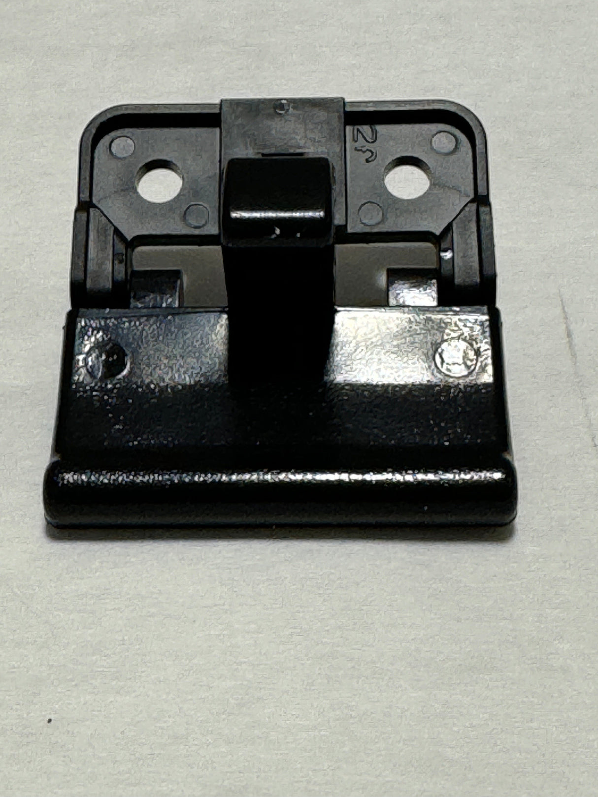 22941295 2010-2017 Equinox or Terrain Center Console Armrest  Lid Latch OEM