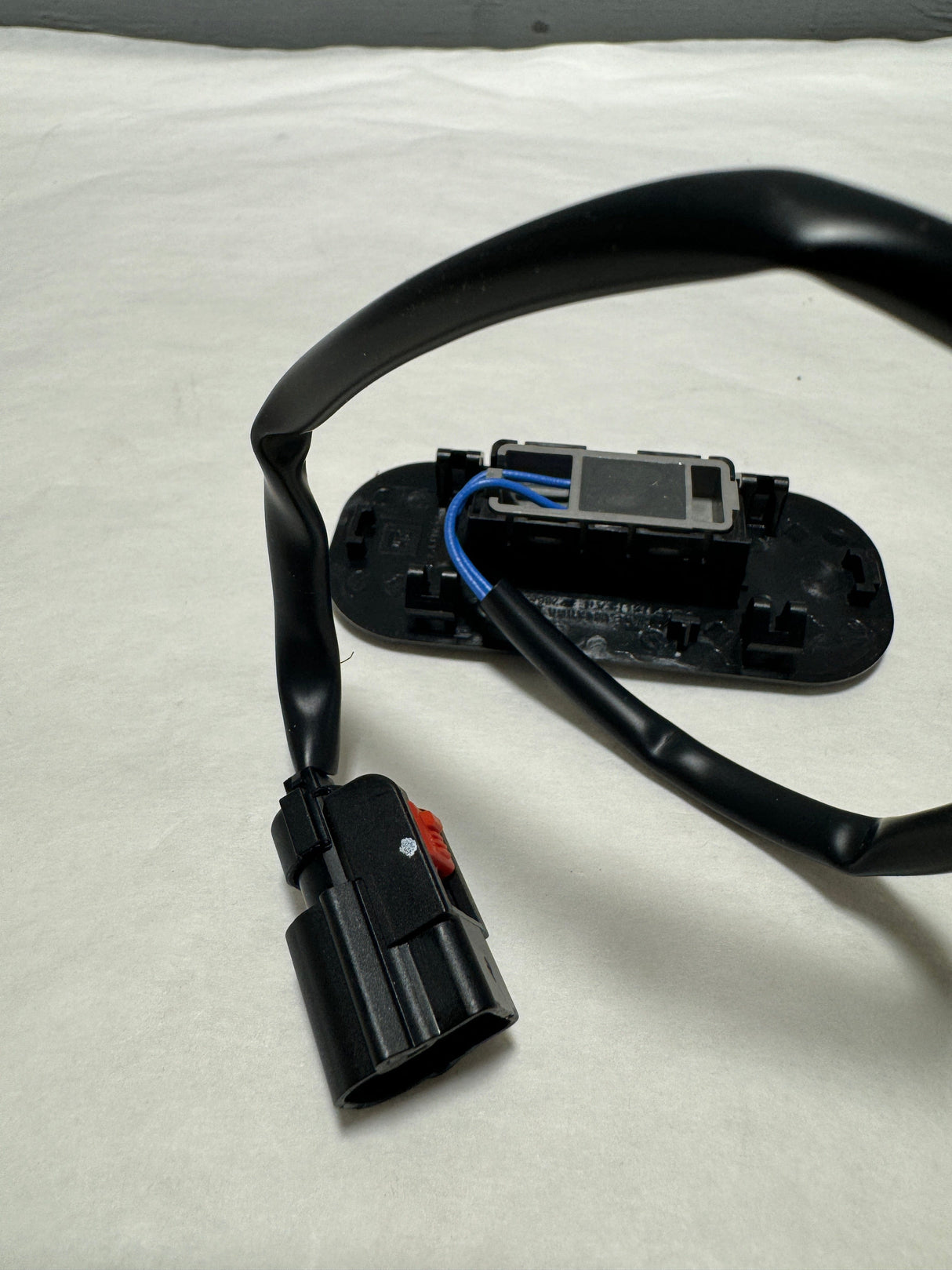 22862011 2010-2017 Equinox or Terrain Liftgate Tailgate Trunk Release Switch. OEM