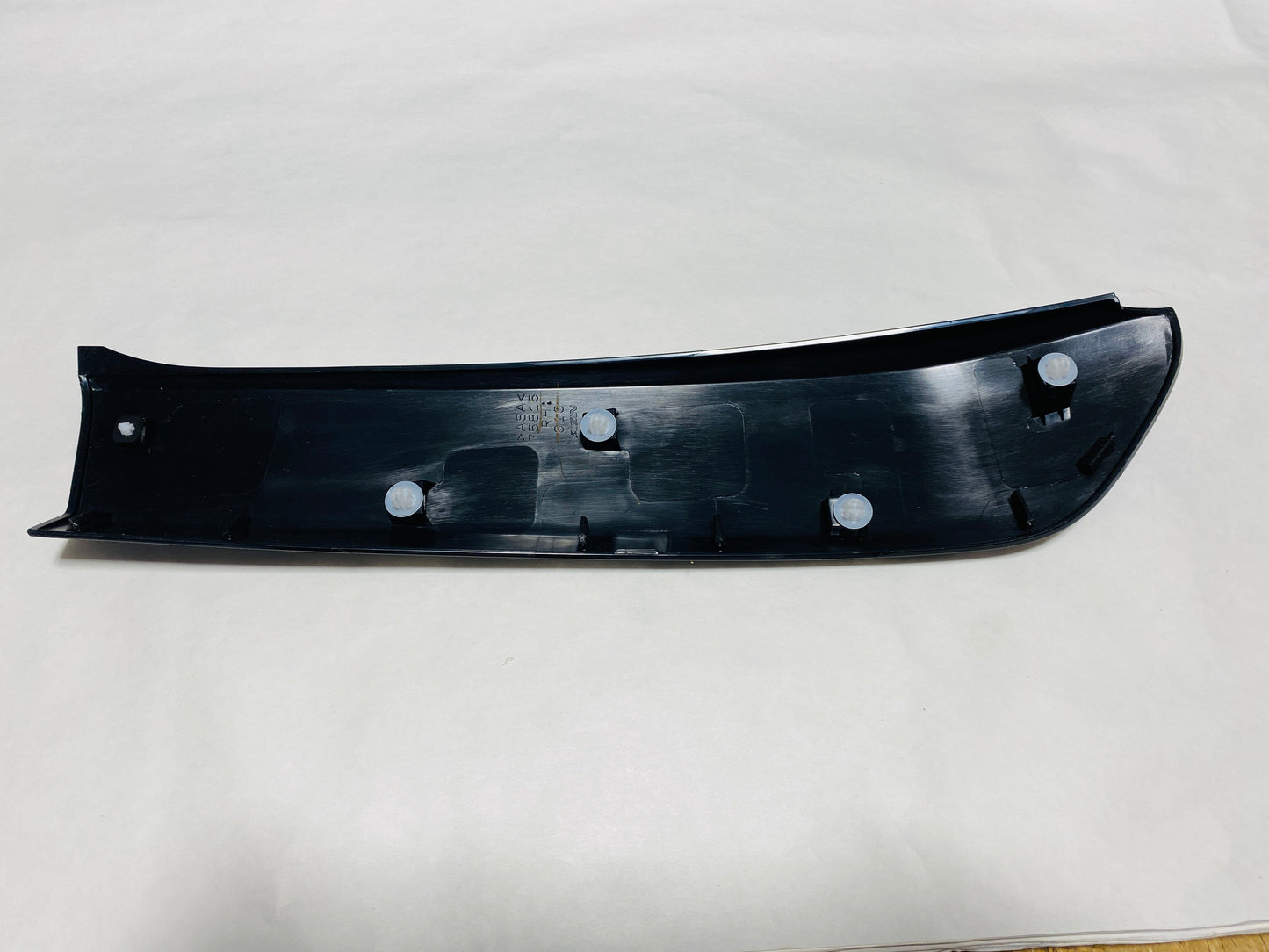 75815-35030-E8 2010-2021 Toyota 4Runner Passenger Side Back Door Liftgate Trim Molding