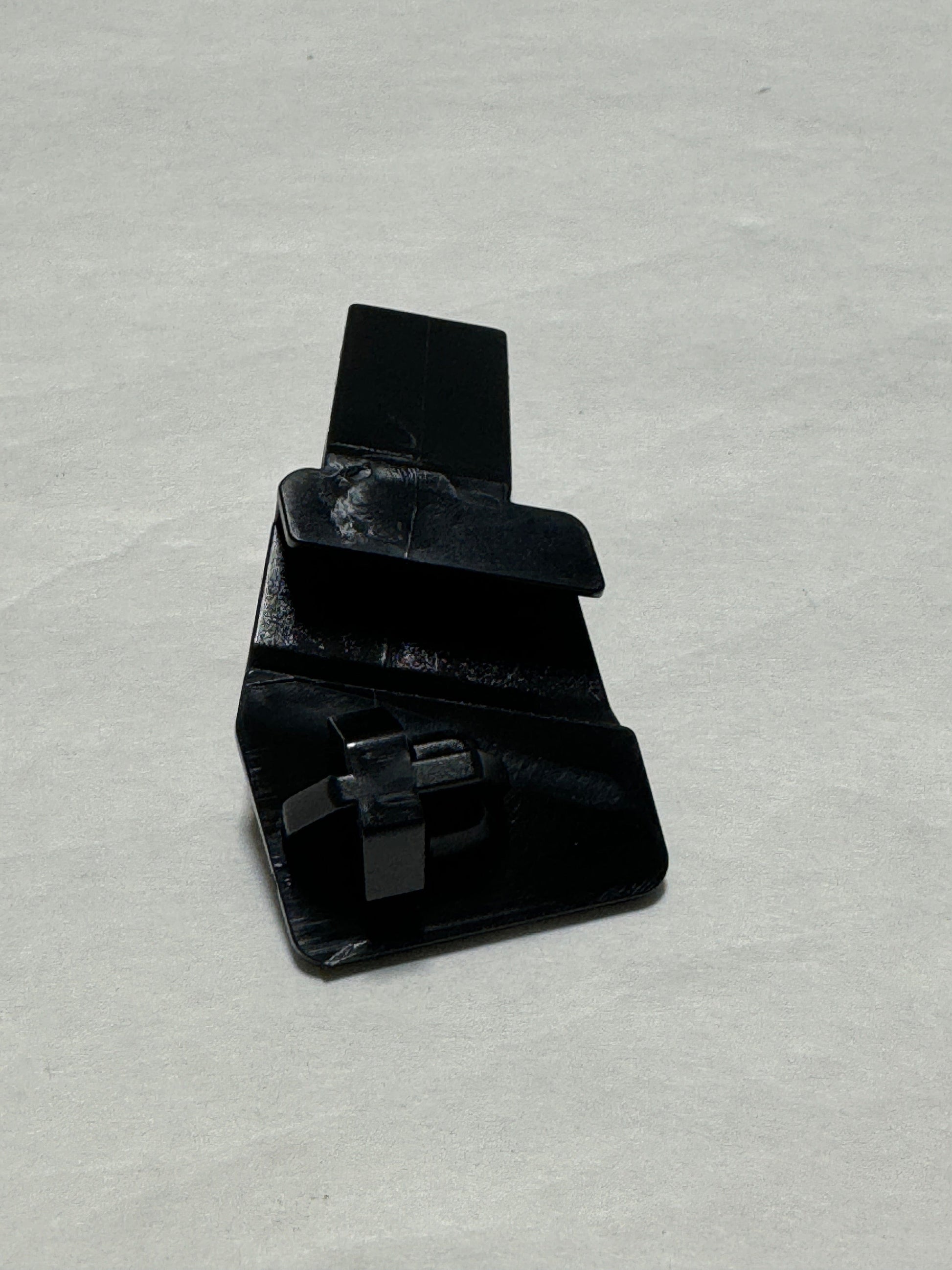 D651-56-652 2011-2014 Mazda 2 Hood Prop Retainer Support Clip OEM