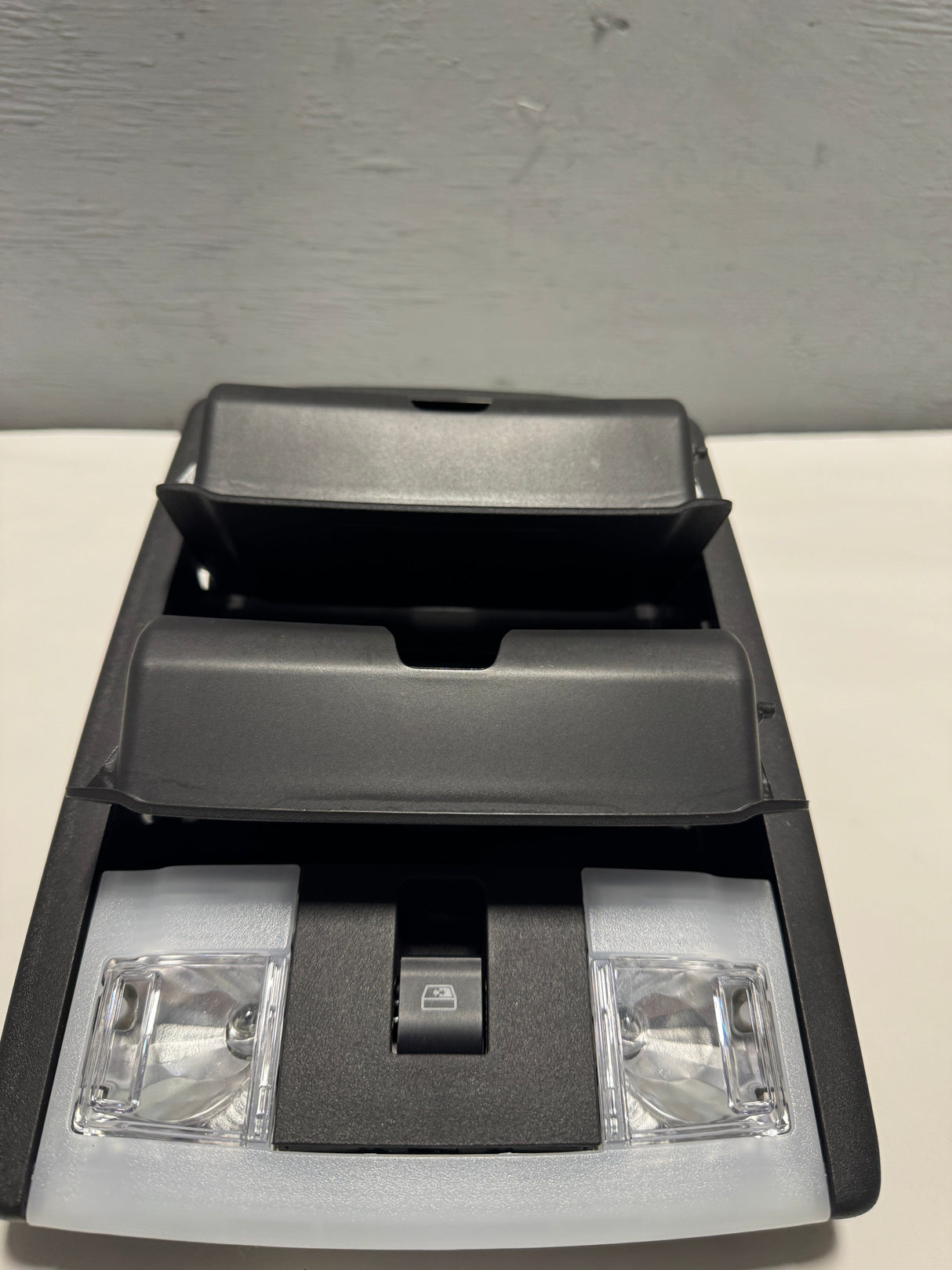 BC3Z-26519A70-CB-F9 2011-2016 Ford F-250 F-350 Crew Cab  Roof Console W/o Sunroof With Sliding Rear Window Black OEM