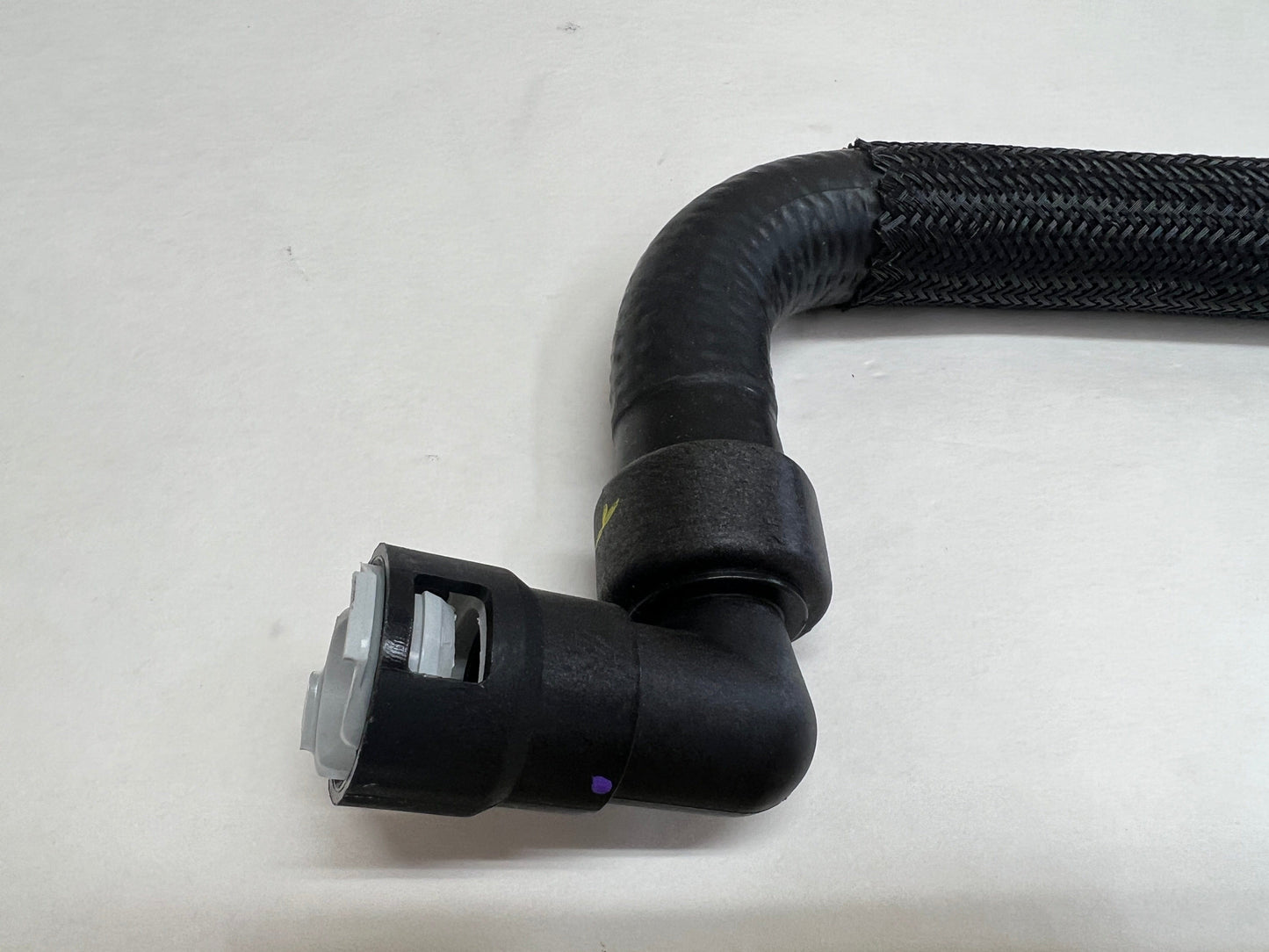 CL-0723-BC3Z-18472-H-M3 2011-2016 Ford F-450 6.8 Engine Heater Hose BC3Z-18472-H OEM New