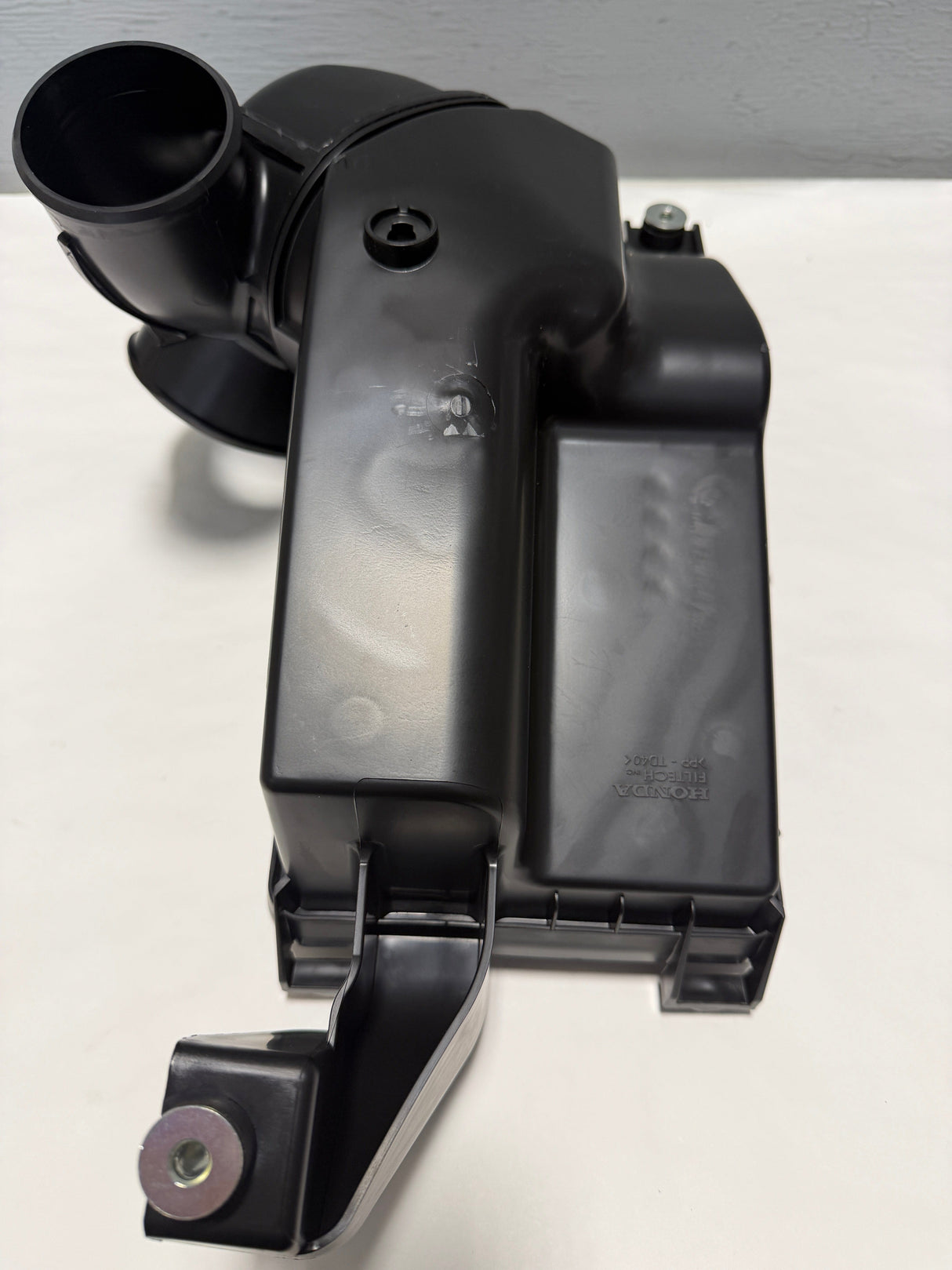 17244-RV0-S00 2011-2017 Honda Odyssey Air Cleaner Body Box Lower Housing Genuine OEM