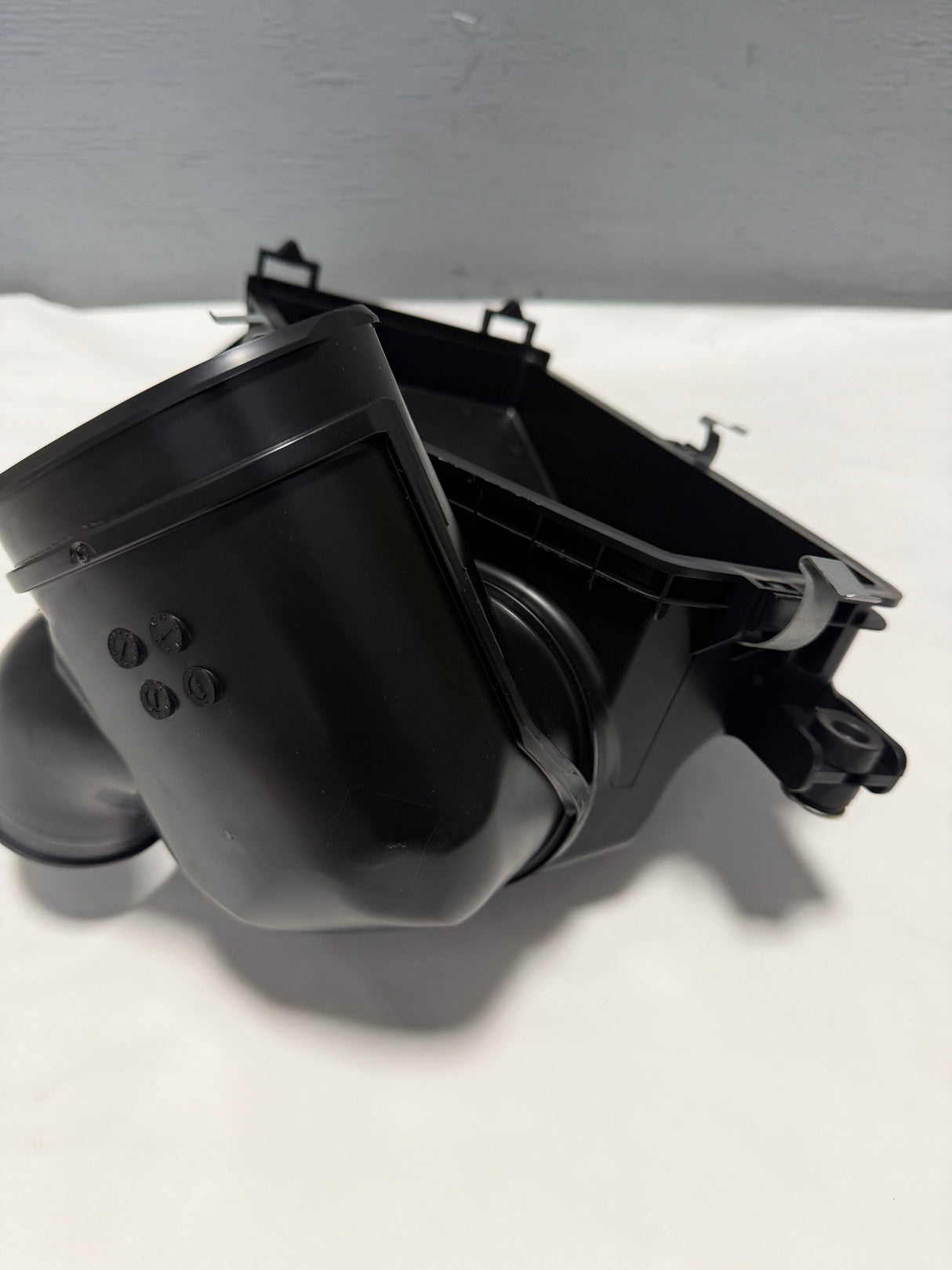 17244-RV0-S00 2011-2017 Honda Odyssey Air Cleaner Body Box Lower Housing Genuine OEM