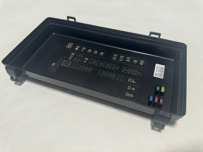 2011-2017 Honda Odyssey Under Hood Main Fuse Box Top Cover OEM