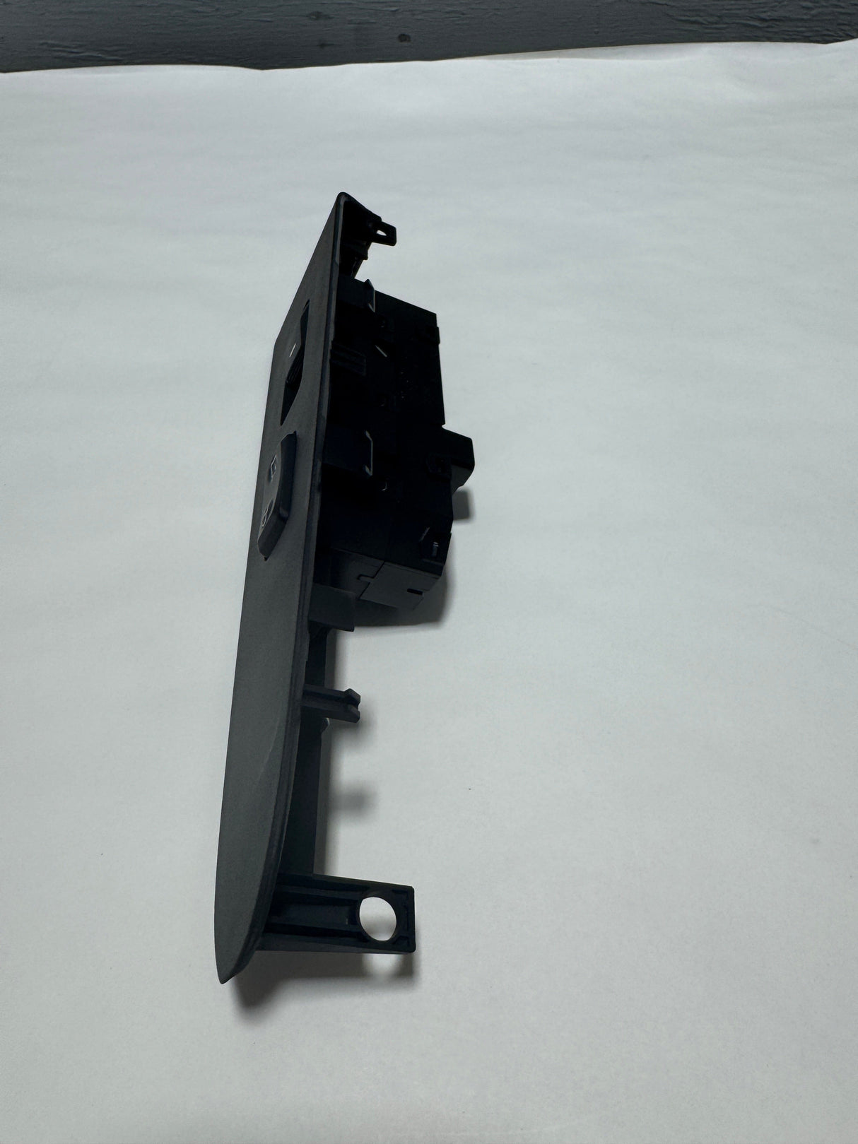 93575-3W100WK 2011-2017 Kia Sportage Front Passenger Side Window Switch With Bezel OEM