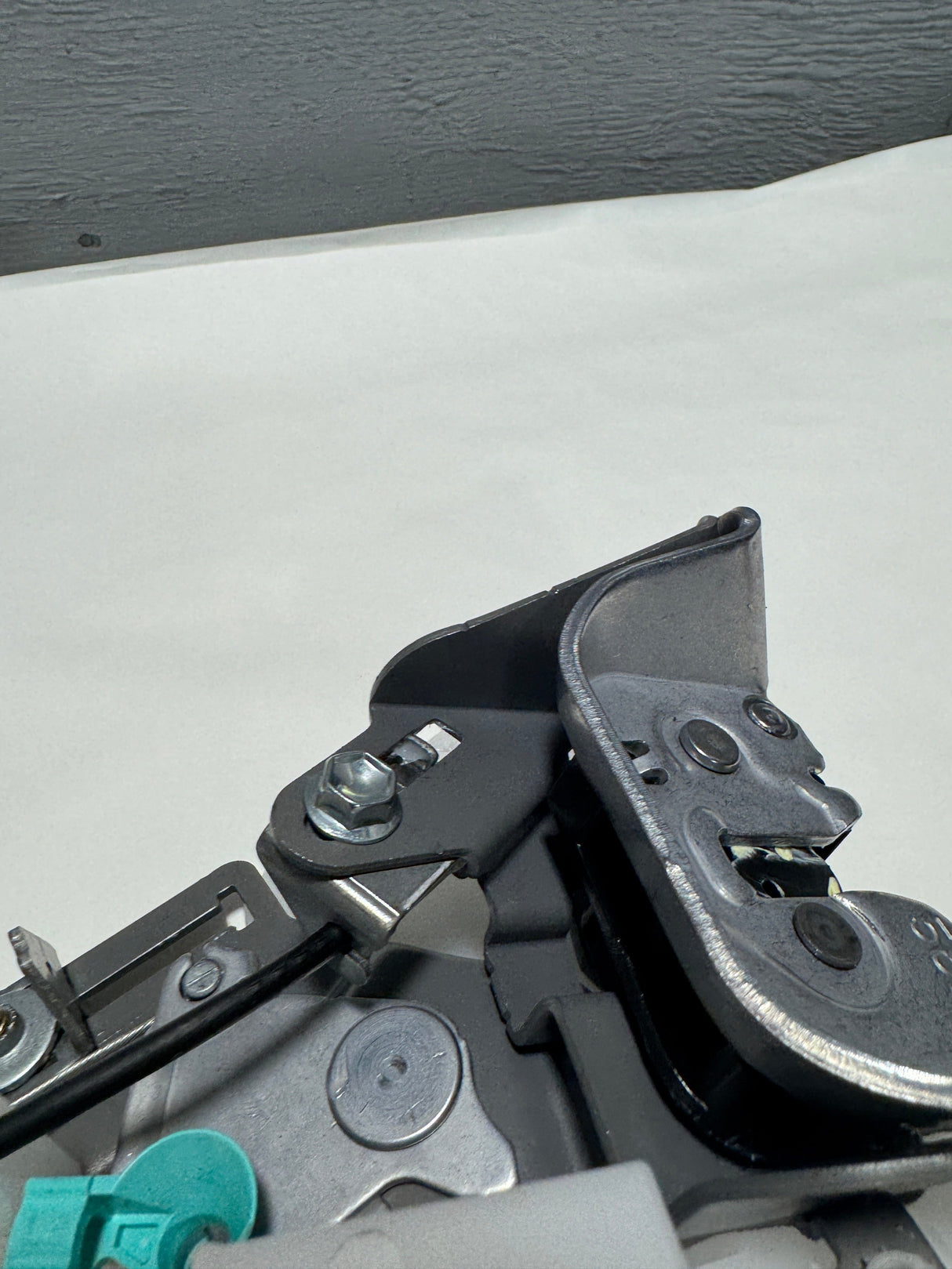 69380-08031-E5 2011-2017 Toyota Sienna Driver Side Sliding Door Latch Lock OEM