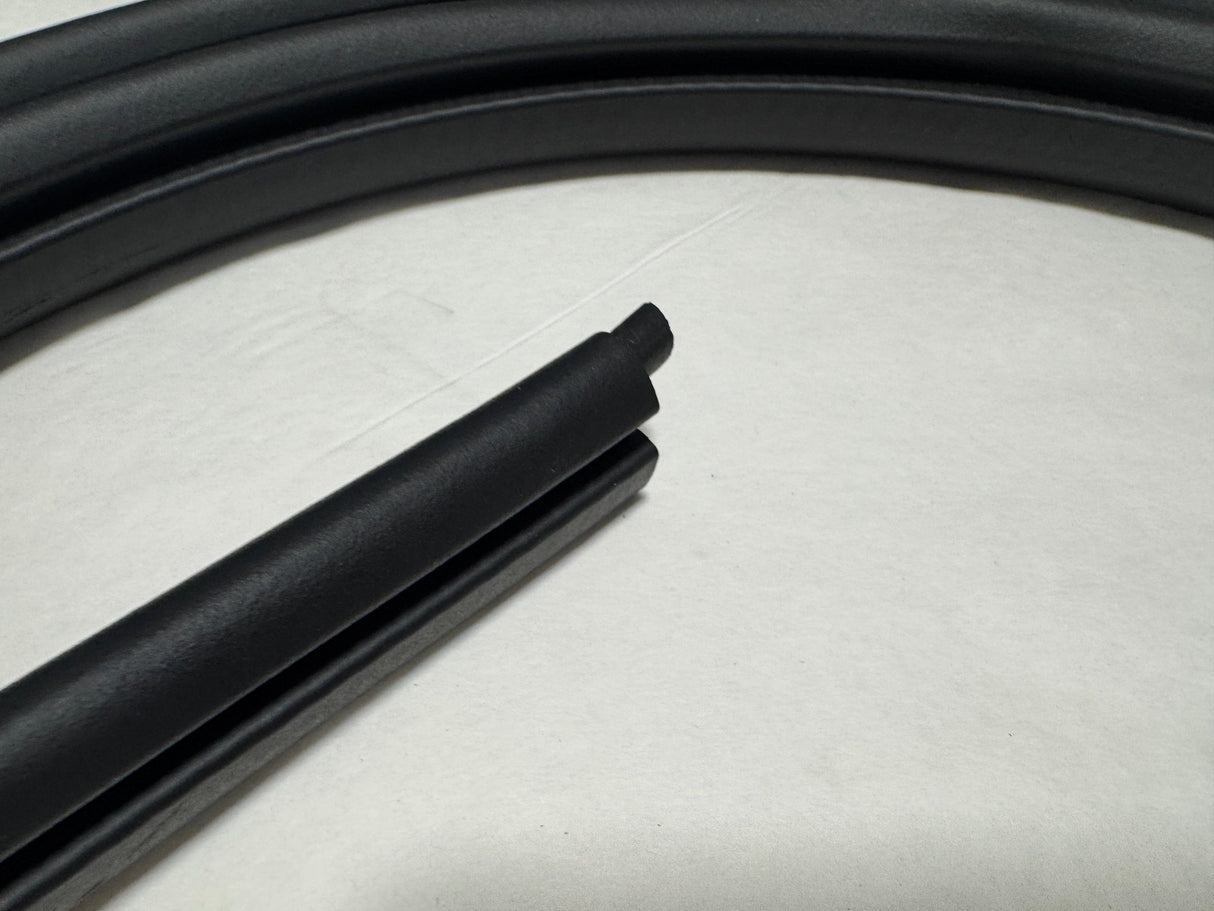 CL-0325-BB5Z-78253A10-B-J3 2011-2019 Ford Explorer Rear Door On Body WeatherStrip Seal Fits Either Back Door OEM