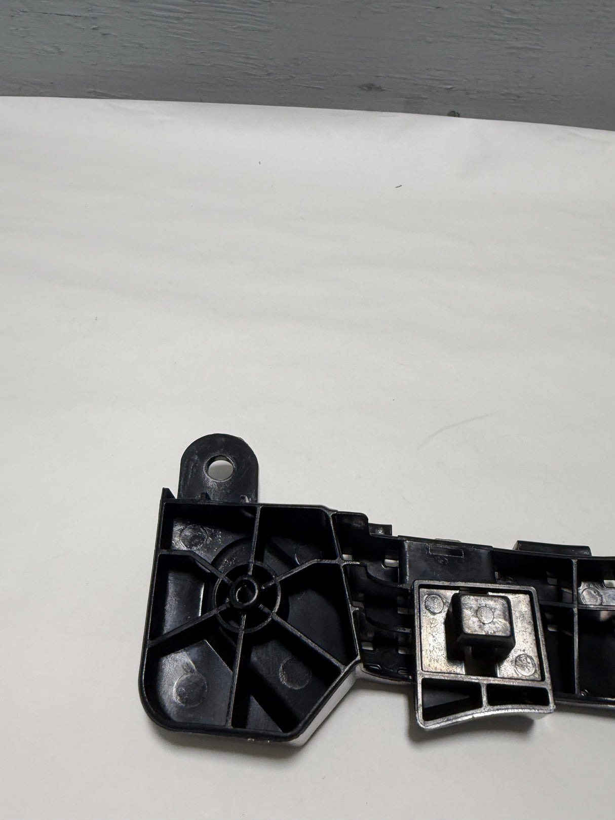 71198-T0A-A01 2012-2016 Honda CR-V Front Driver Side Bumper Bracket Side Support Genuine OEM