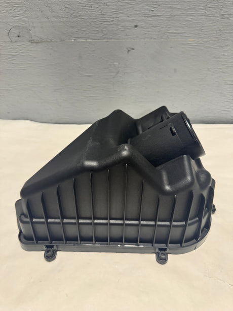 20913557 2012-2017 Enclave Traverse Acadia 3.6 Air Cleaner Housing Cover OEM