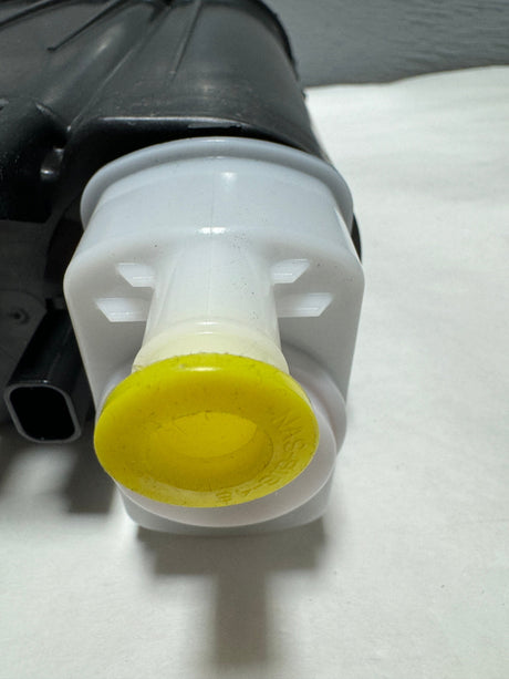 5147127AG 2012-2017 Jeep Wrangler 3.6 L V6 Vapor Canister OEM