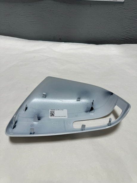 87915-08030-A1-E7 2012-2020 Toyota Sienna XLE Passenger Side Back Mirror Cap White Pearl 070