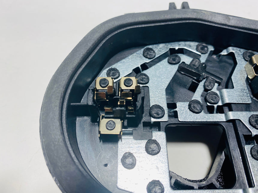 2013-2015 Ford C-Max Passenger Side Tail Light Lamp Bulb Holder Socket