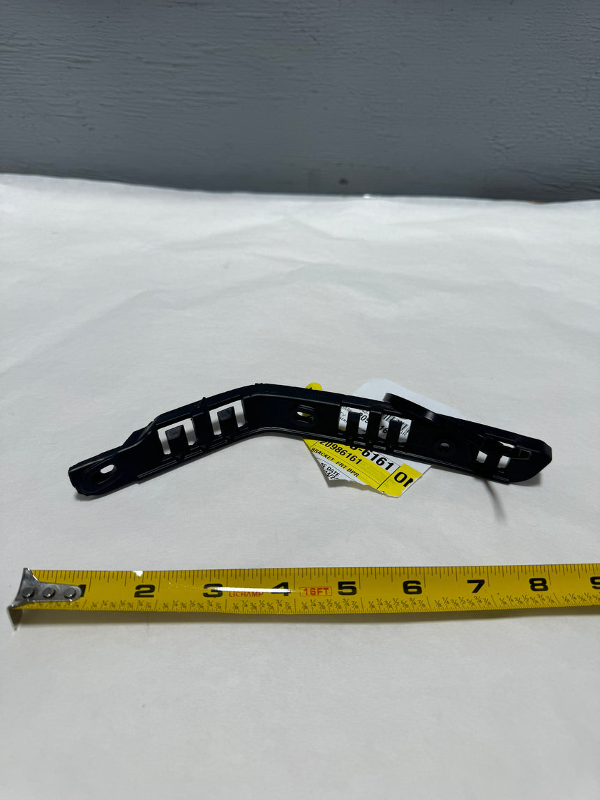 2013-2017 Buick Enclave Front Bumper Driver Side Fascia Brace Bracket OEM