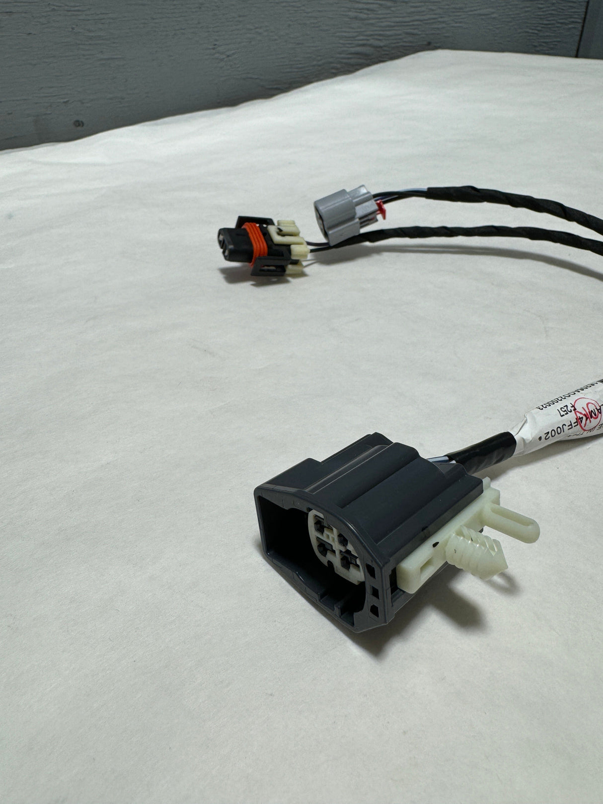 22931379 2013-2017 Chevrolet Traverse Front Turn Signal Parking Light Socket and Wire FIts Either Side OEM