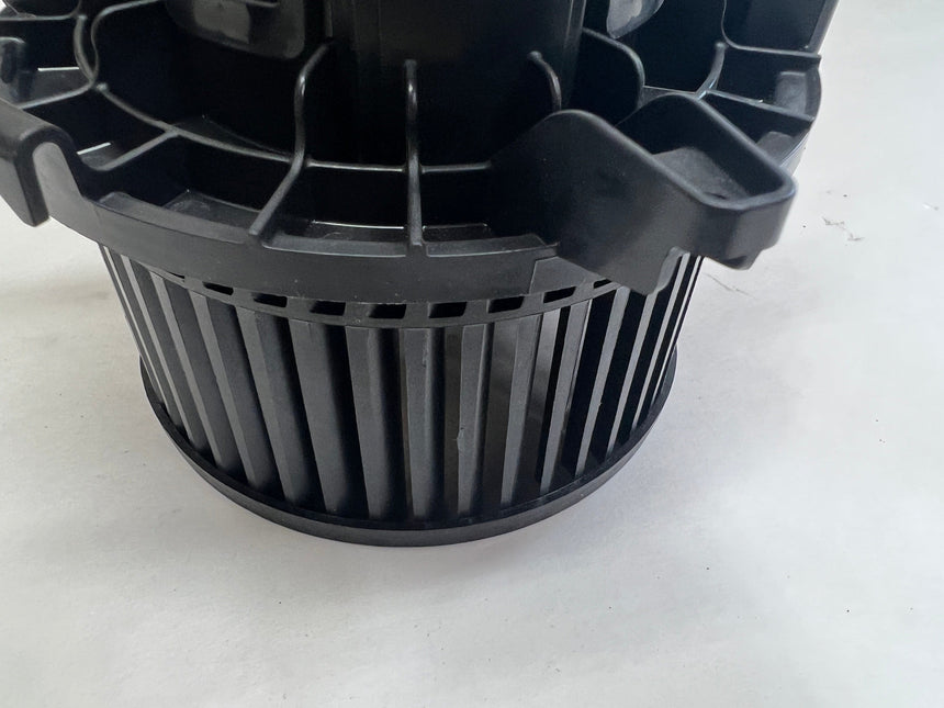 2013-2017 Enclave Traverse Acadia Heating and Air Conditioning Blower Motor