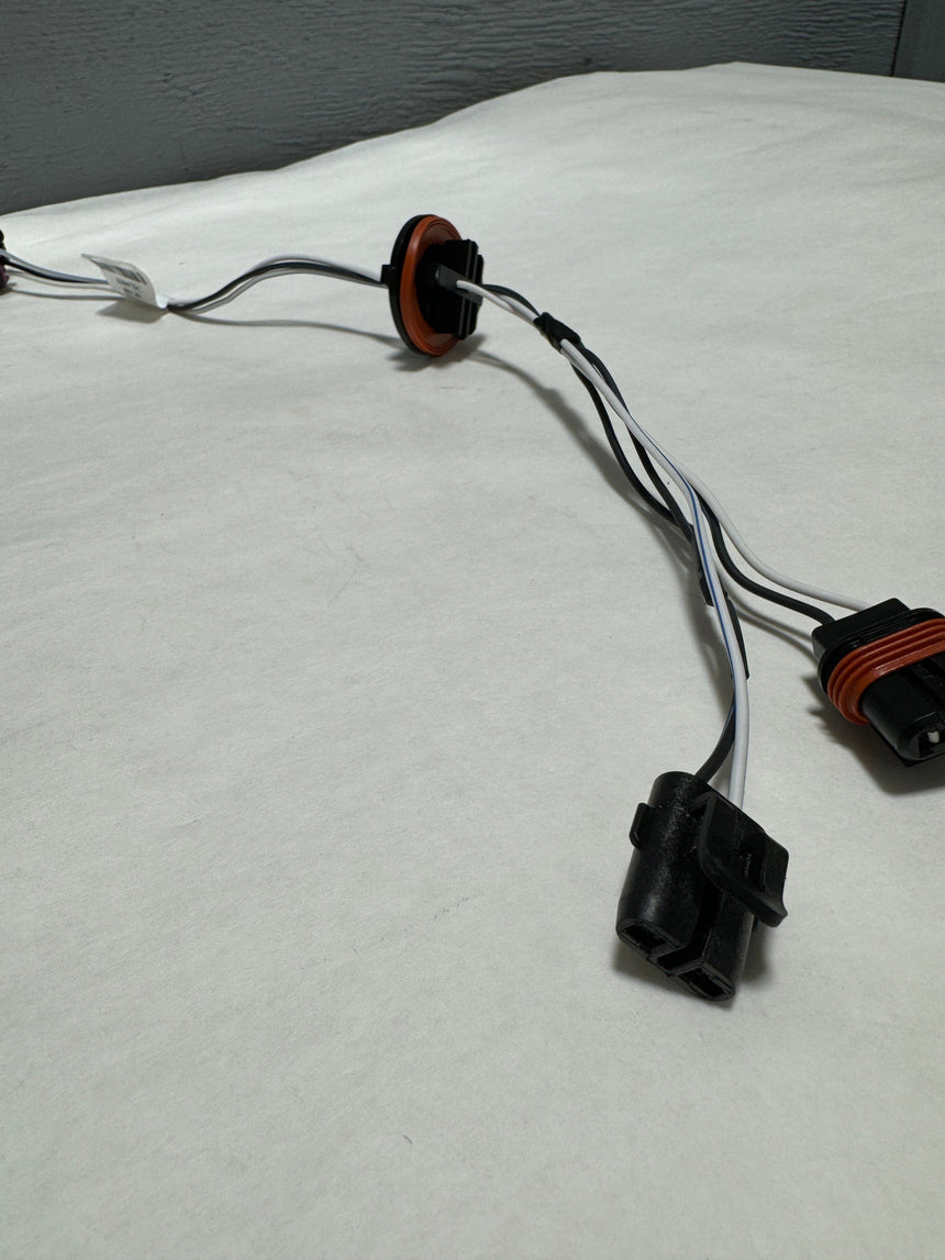 2013-2018 Dodge Ram 1500 (1) Headlight Lamp Wiring Harness Fits Either Side