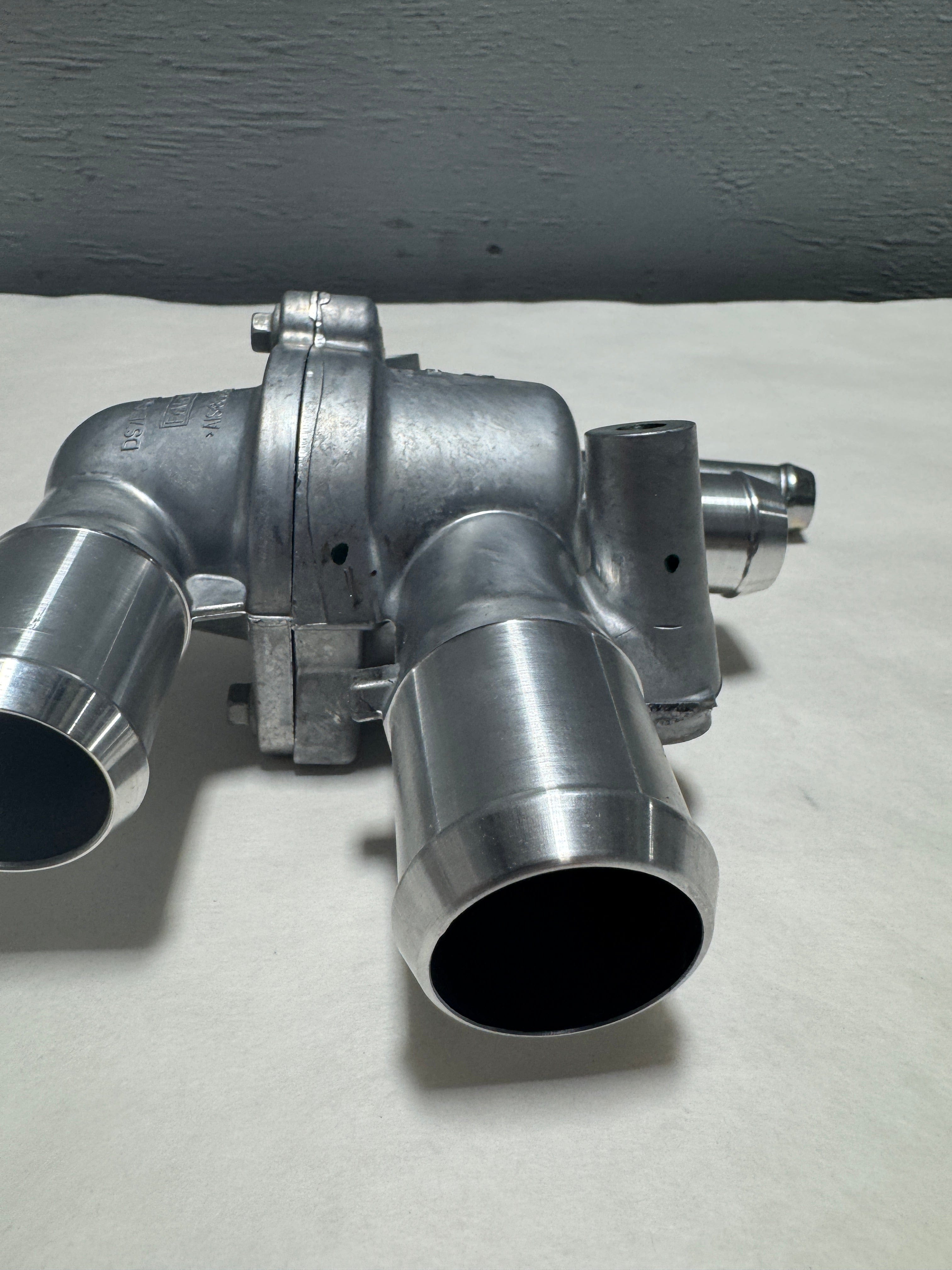 2013-2020 Fusion MKZ 2.0 Hybrid Engine Coolant Thermostat