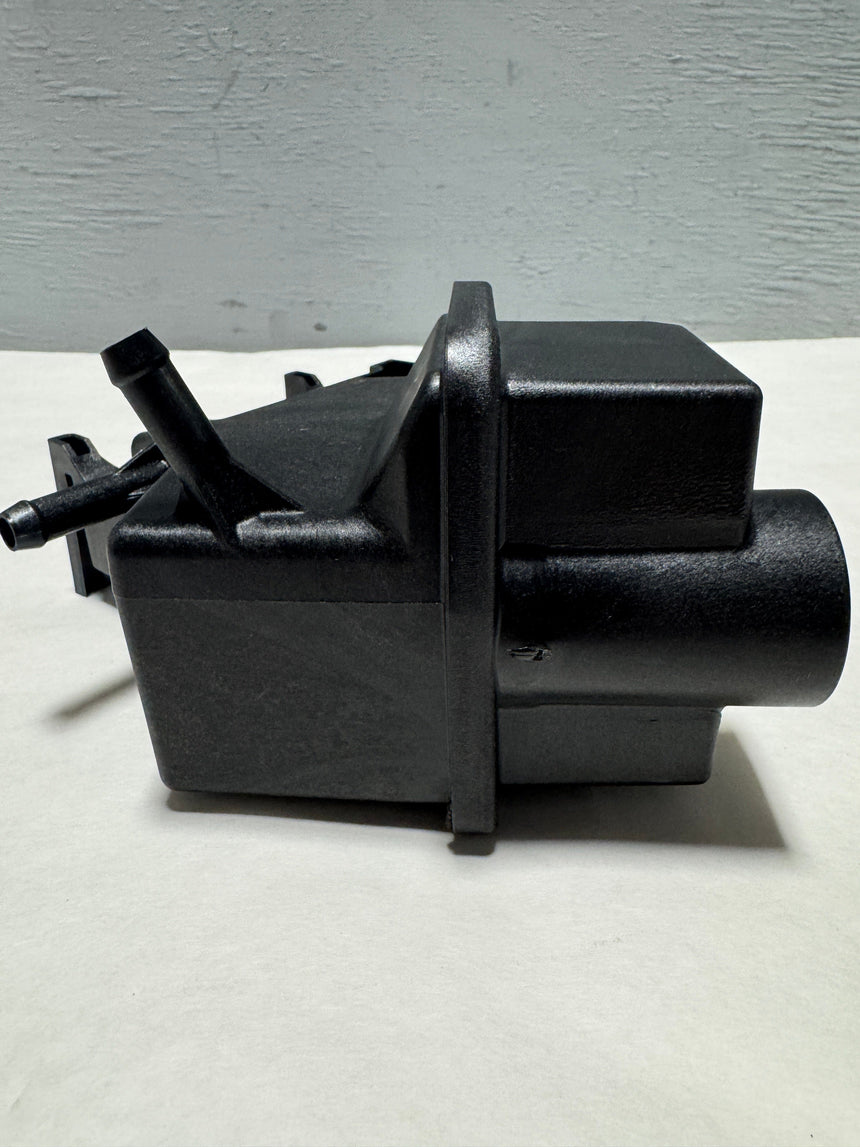2013-2023 Silverado Sierra 6.6 Diesel Power Steering Fluid Reservoir OEM