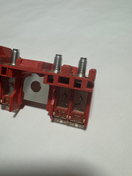 D07A-67-S99B 2013-2025 Mazda CX-5 2.5 Engine Battery Terminal Fuse Block W/o intelligent e-loop