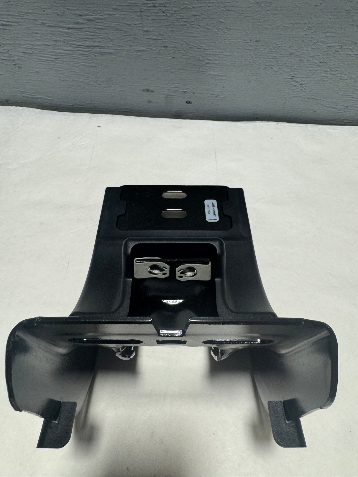 68199101AC 2013-2025 Ram 2500 3500 Crew Cab (1) Side Step Bracket OEM