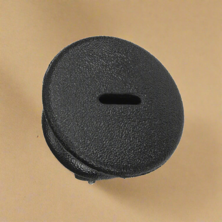 2014-2015 Jeep Cherokee (1) Lower Quarter Trim Panel Retainer OEM